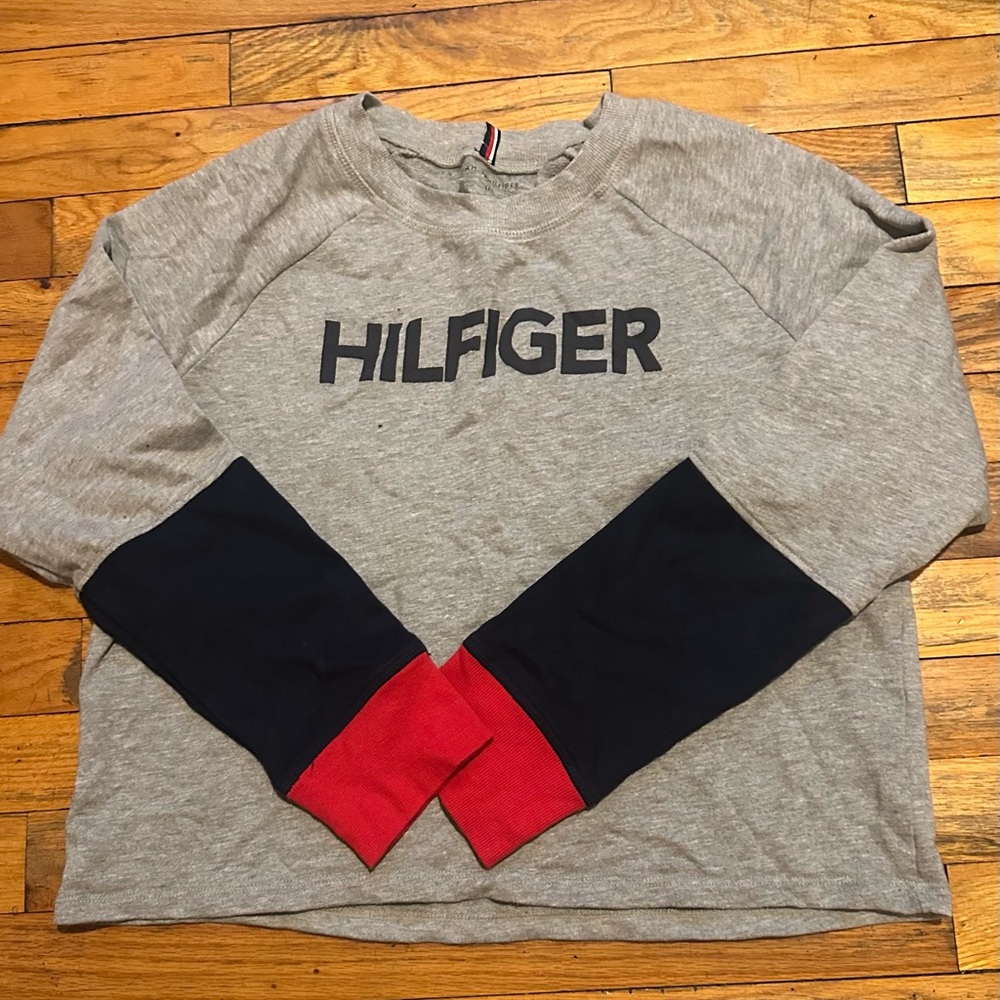 Tommy Hilfiger Gray Sweater with Black and Red Accents